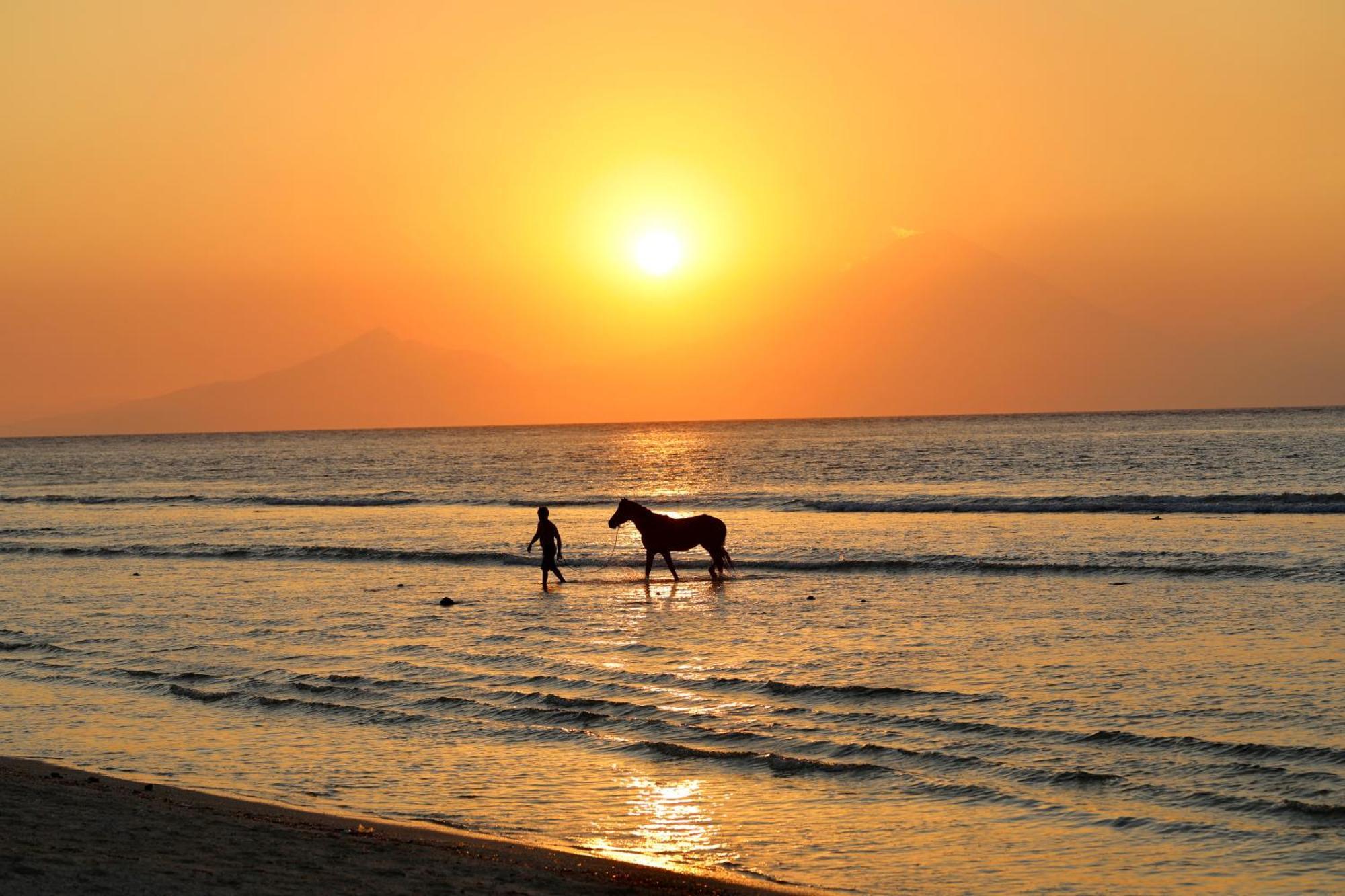 Villa Sunset Beach Gili Trawangan Luaran gambar